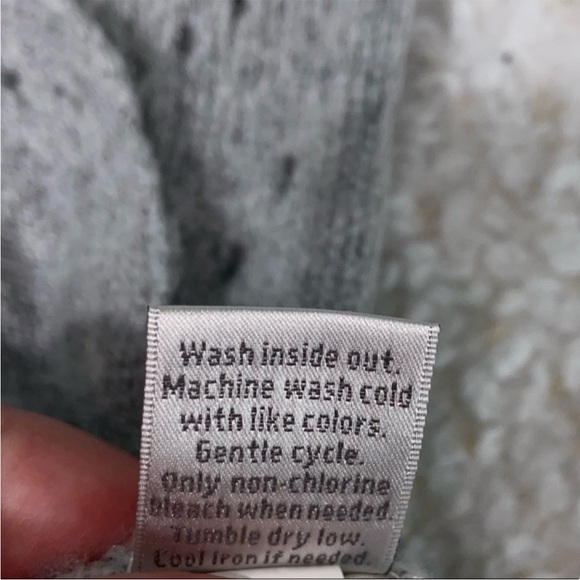 LC Laura Conrad grey lightweight sweater - Picture 11 of 11